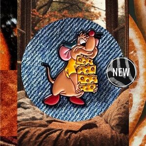 Cinderella Enamel Pin - Gus Gus and a Stack of Cheese | Disney